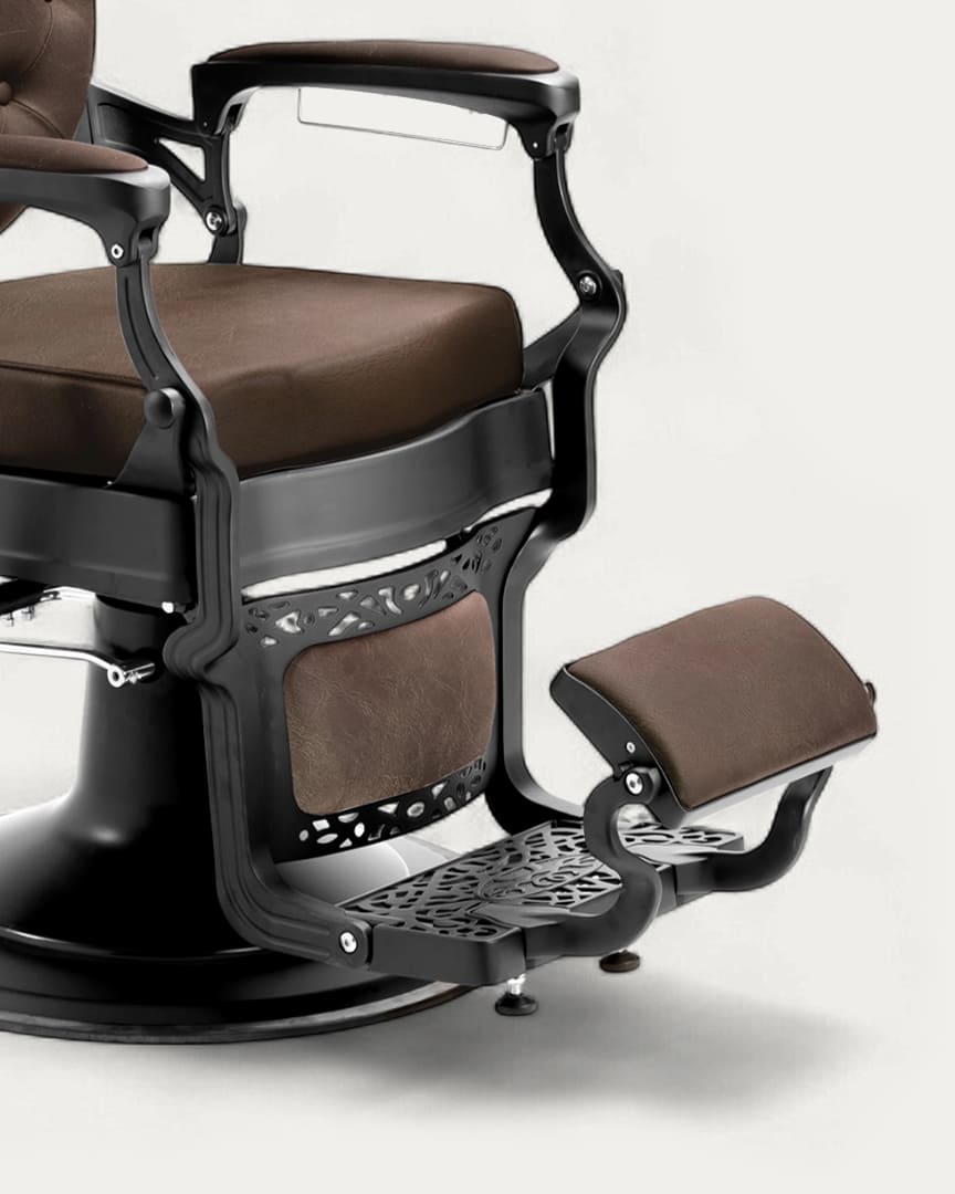 Sillón barbero Mae brown de Dduueett base negra y tapicería marrón
