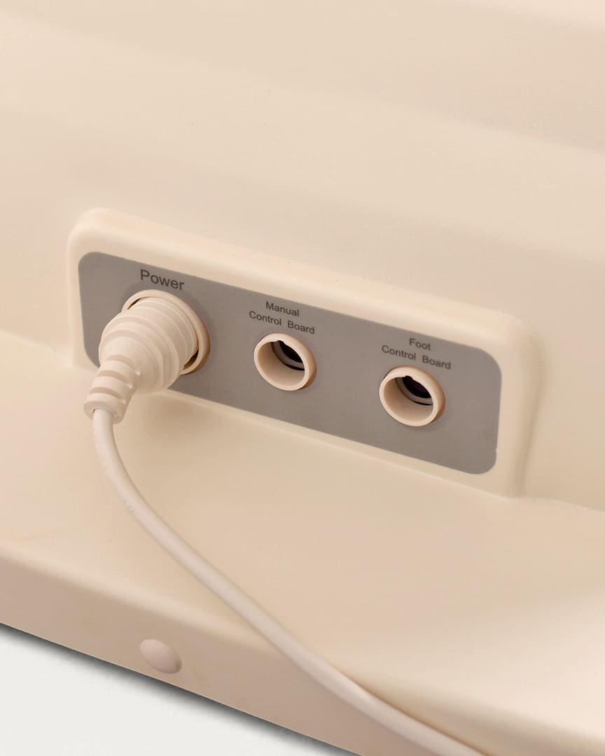 Sillón estética Aries 4 motores eléctrico beige de Mirplay conectores