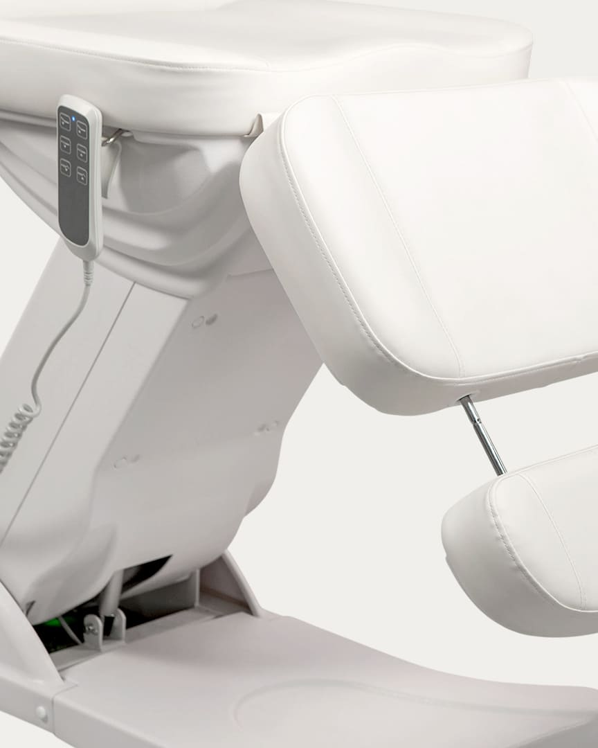 Aura 3 motores camilla estética Weelko blanca