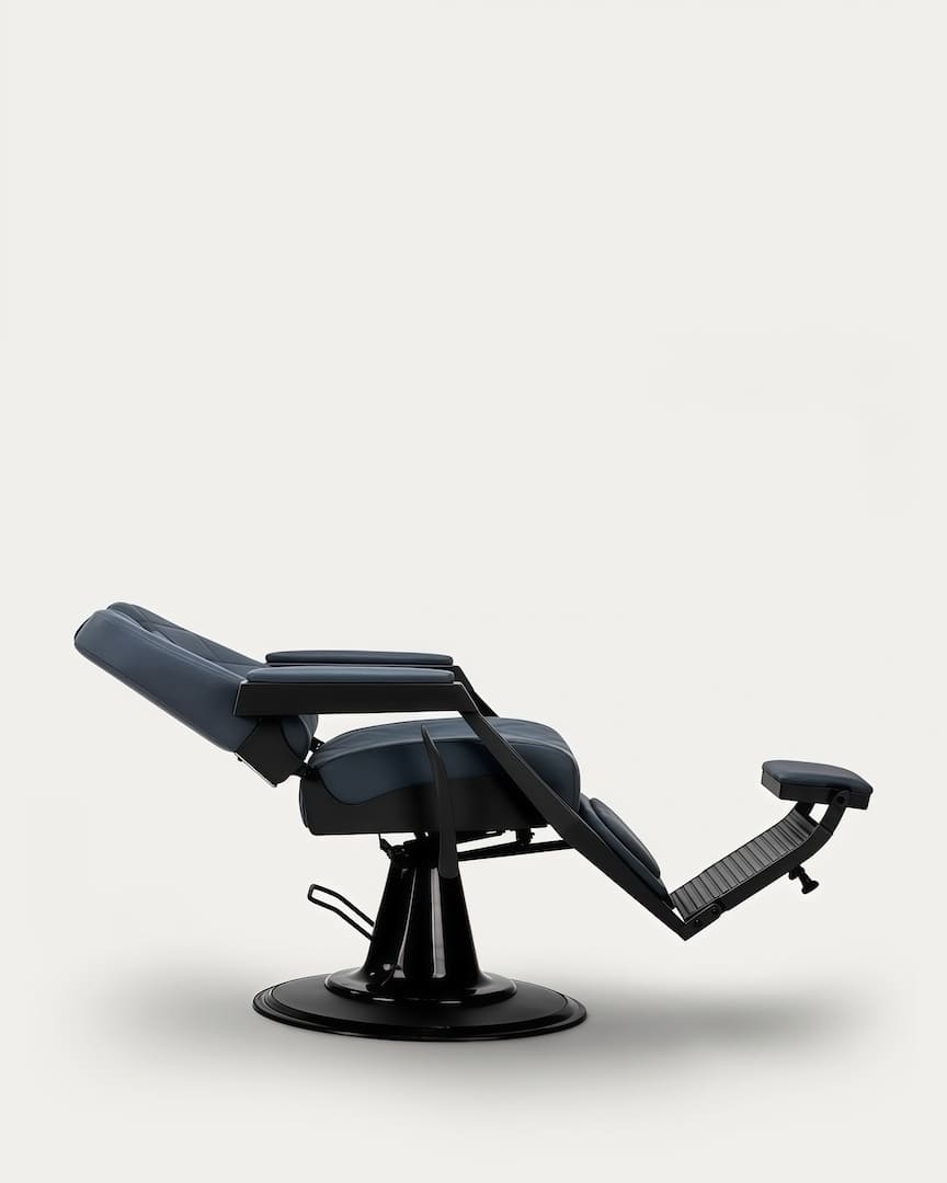 Sillón peluquero tapicería azul base negra Gabbiano Bruno