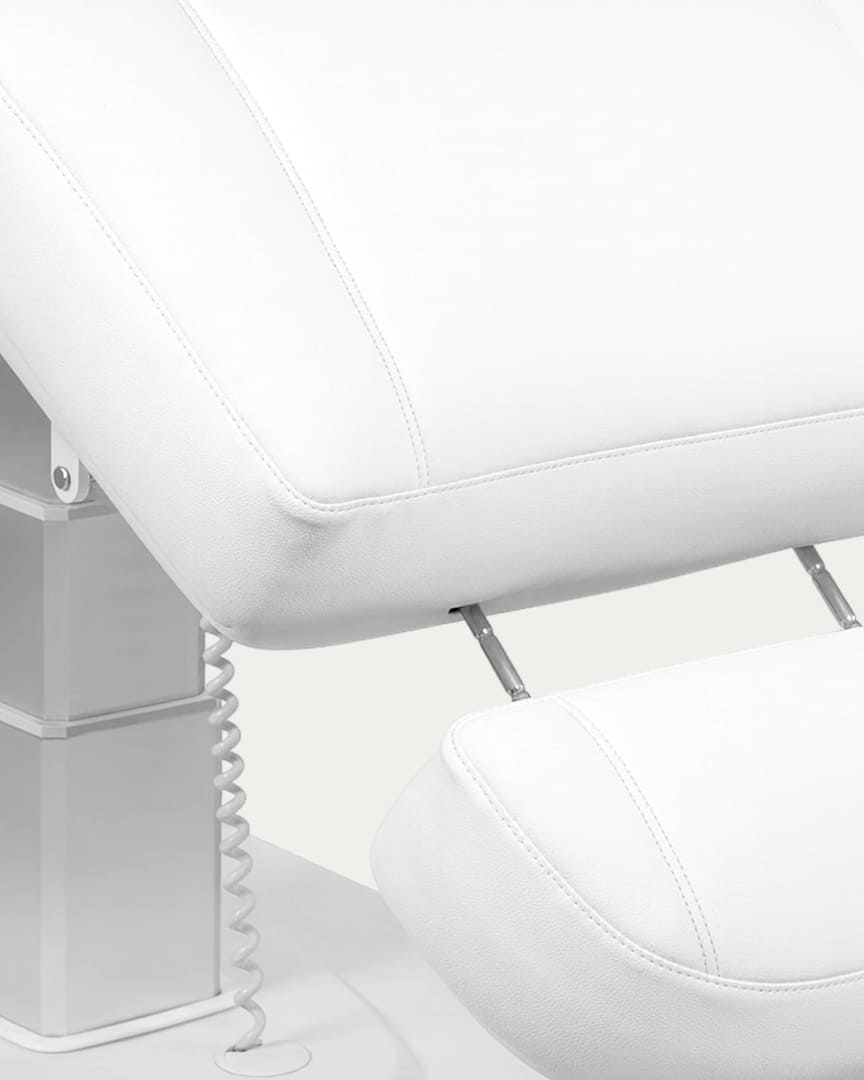 Camilla estética Bellum eléctrica 4 motores Weelko blanca reposapiés