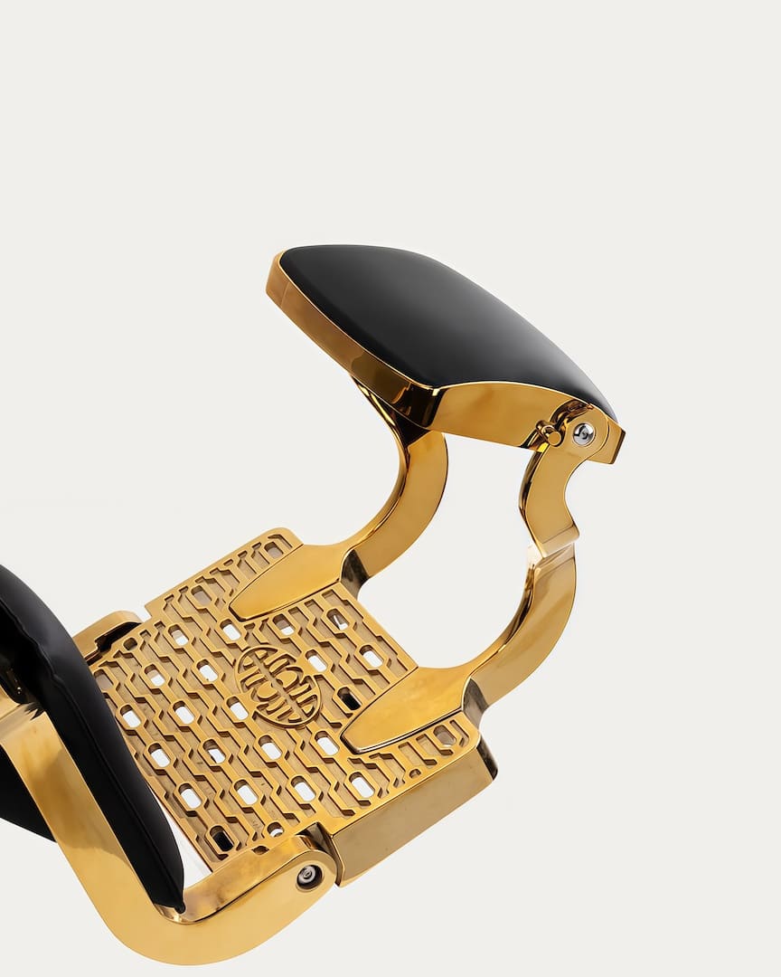 Sillón barbero dorado y negro Gabbiano reposapiés