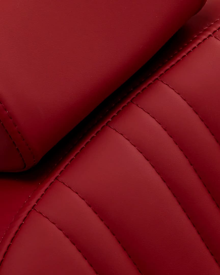 Sillón de barbería rojo Elias Gabbiano tapicería