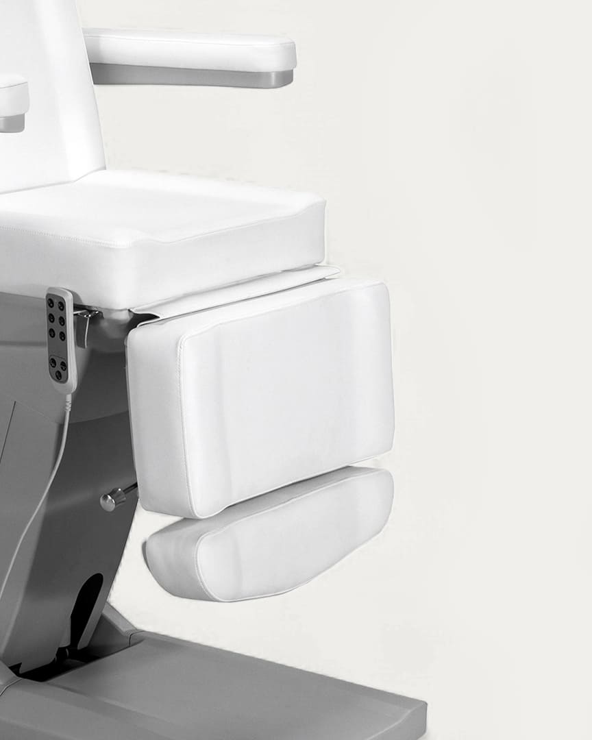 Sillón estética eléctrico Aries blanco 3 motores de Mirplay reposapiés
