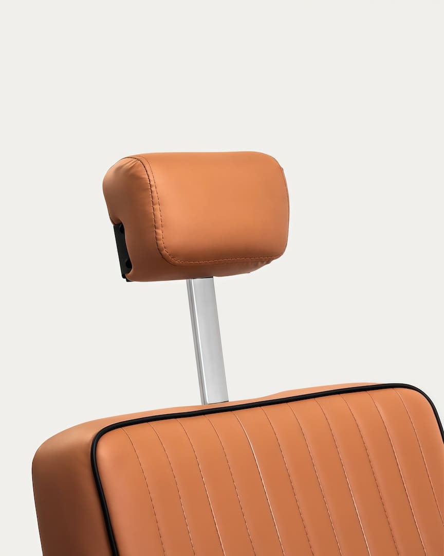 Sillón peluquero marrón claro con líneas Visionerio de Gabbiano reposacabezas extensible